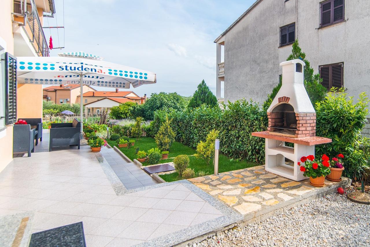 Apartment Stela Poreč Dış mekan fotoğraf
