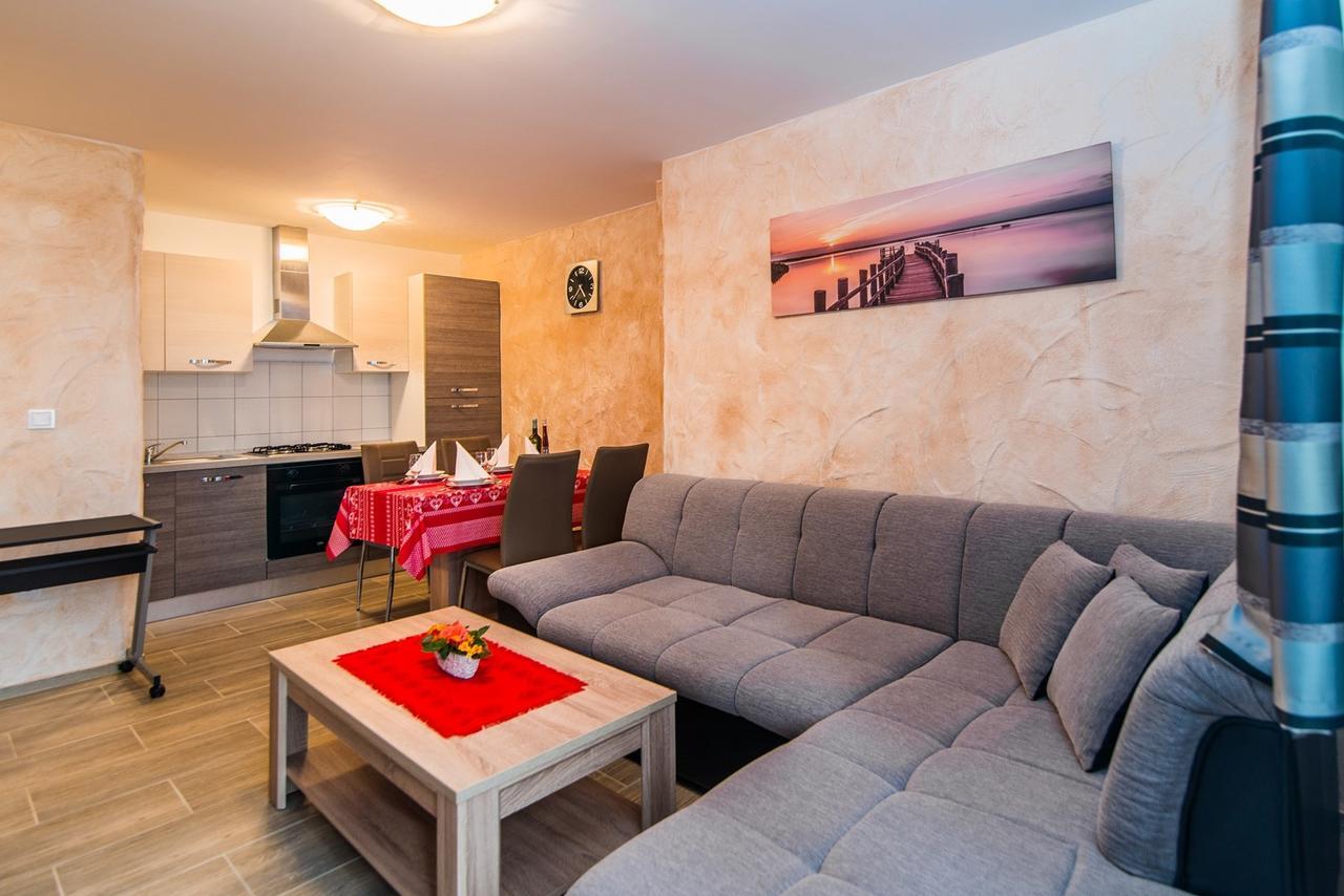 Apartment Stela Poreč Dış mekan fotoğraf