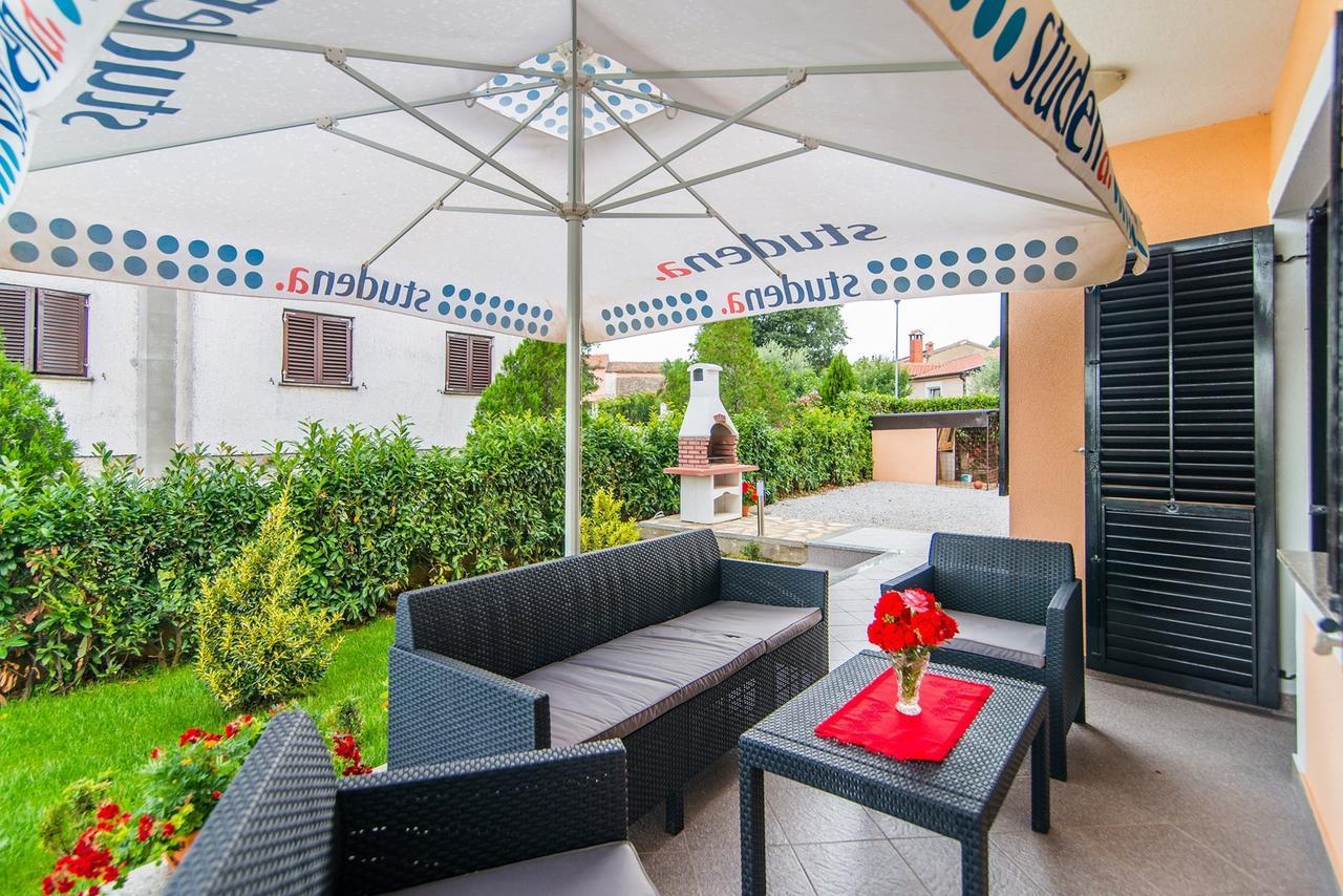 Apartment Stela Poreč Dış mekan fotoğraf