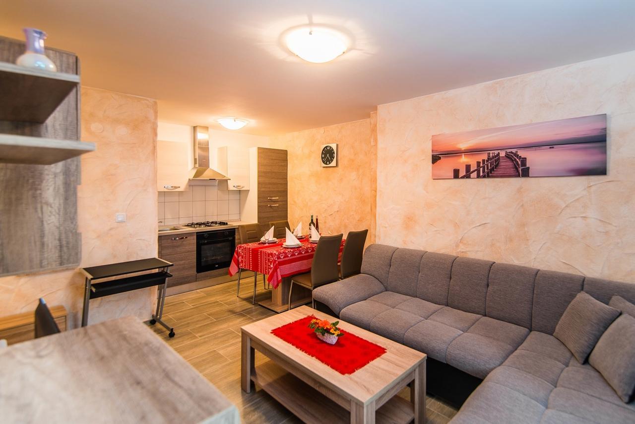 Apartment Stela Poreč Dış mekan fotoğraf