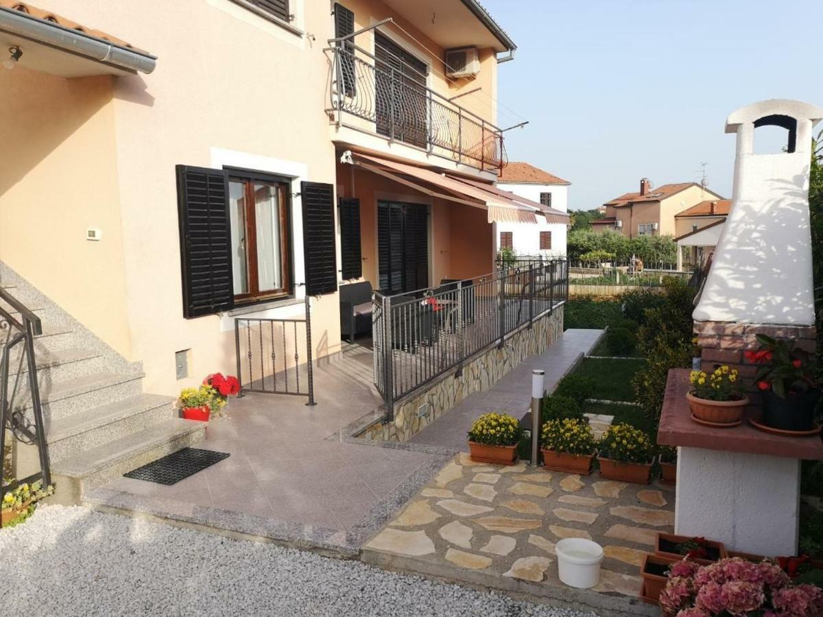 Apartment Stela Poreč Dış mekan fotoğraf